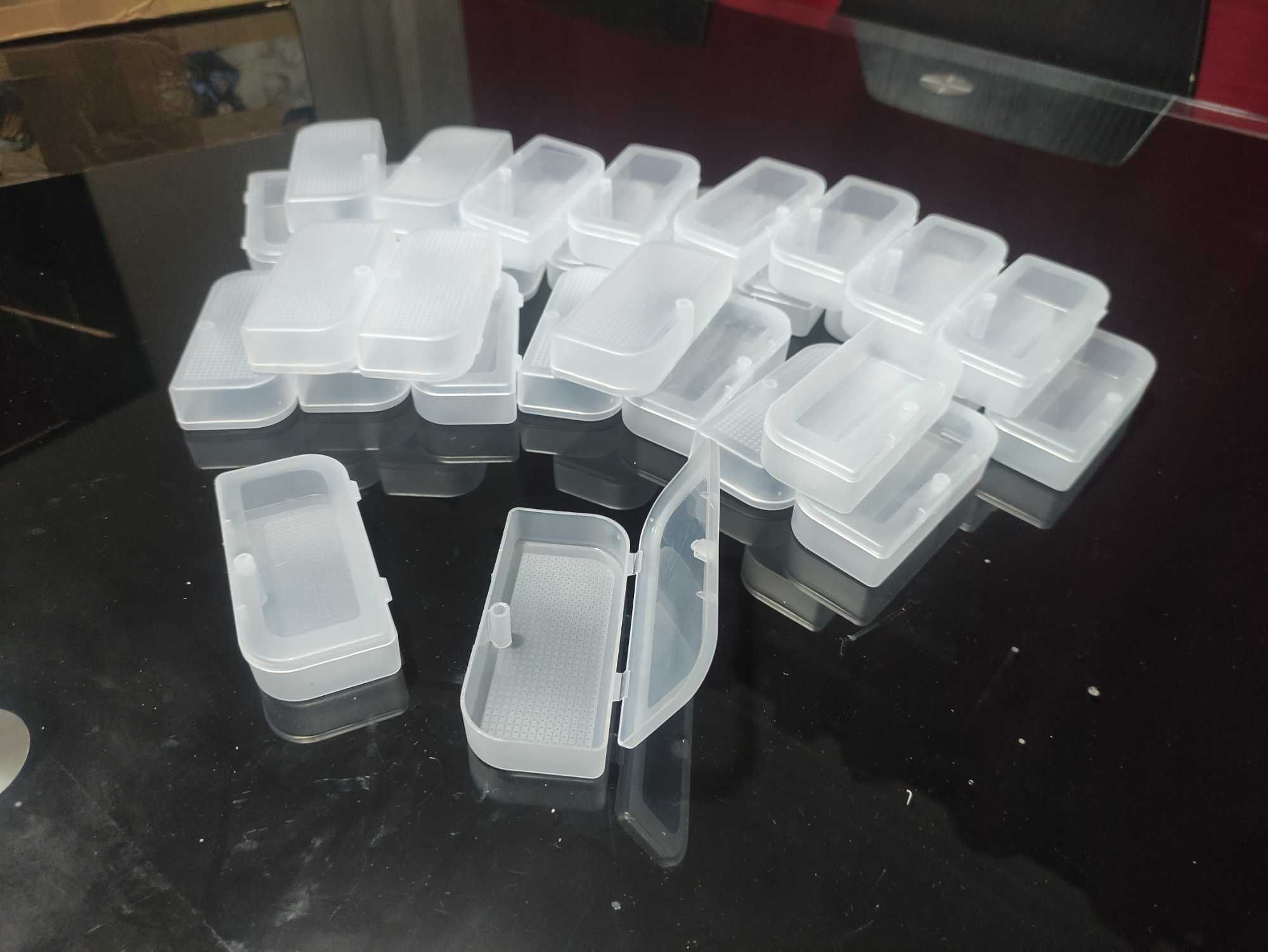 Pequenas caixas transparentes para arrumação - 95x45x20mm