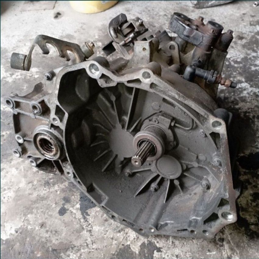 КПП Astra H 1.7 F23 КПП Zafira 1.7td Ф23 КПП Combo 1.7 F23 QJ QG