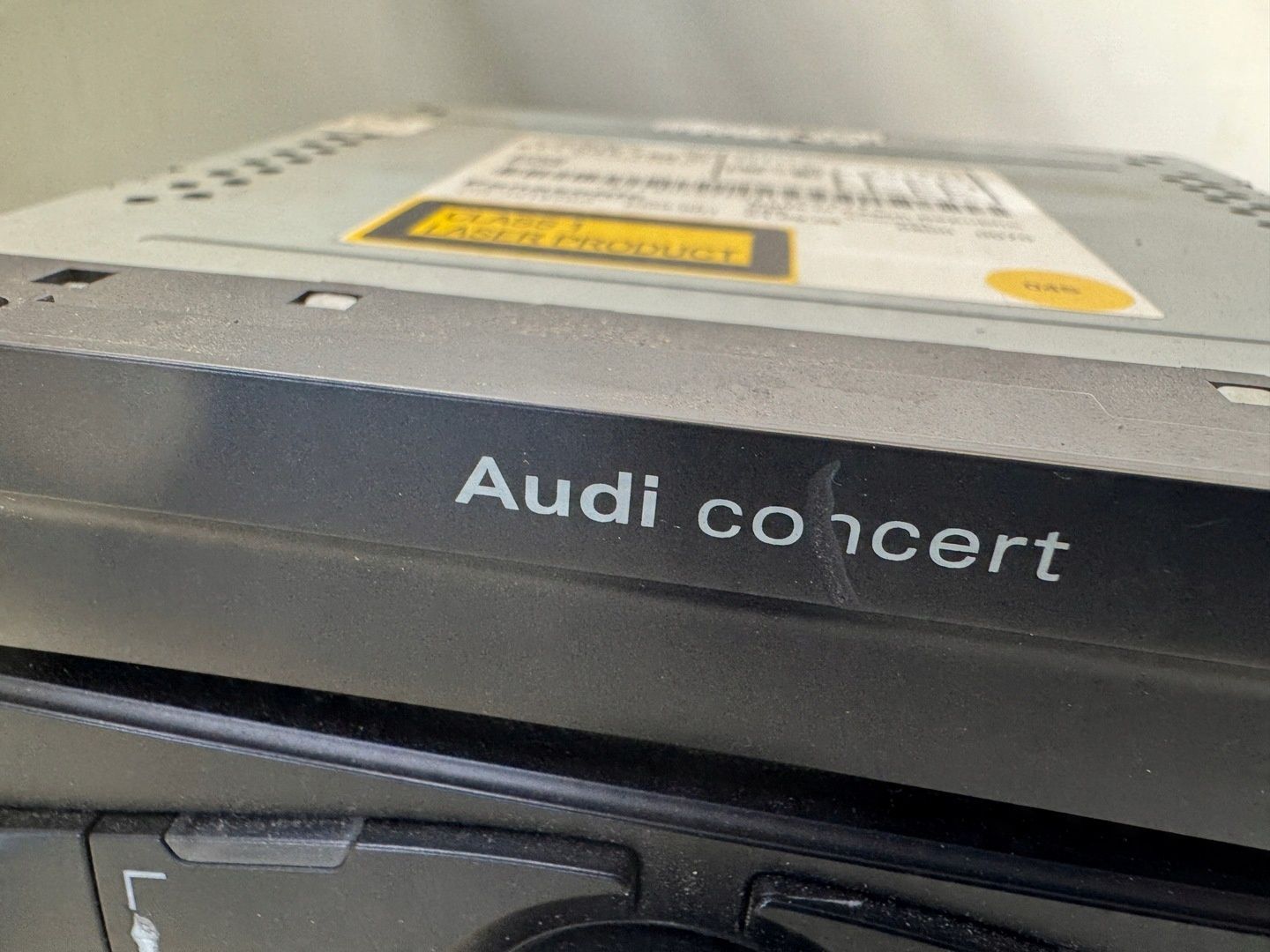 AUDI A4 B8 RADIO CD CONCERT 8T1035186C