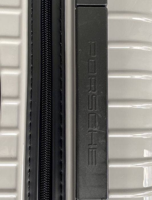 74L Rimowa Porsche 992 PTS Walizka XL 4 kółka Chalk Grey Kredowy Szary