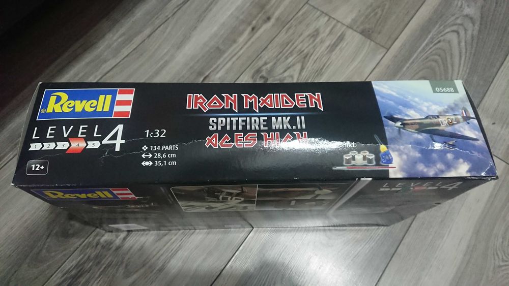 Revell 05688 Spitfire Mk.II Aces High Iron Maiden model do sklejania