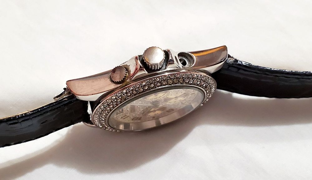 Часы Слава с камнями циферблат механизм с АПЗ марка ссср