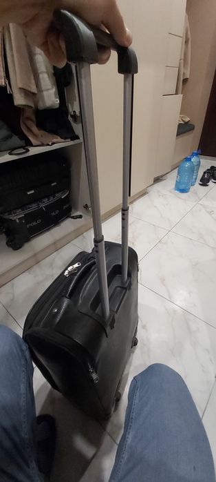 Дорожня валіза (шкіра)