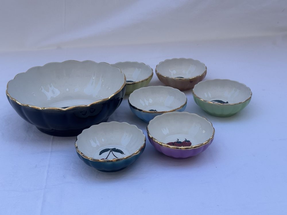 Conjunto saladeira e 6 taças coloridas