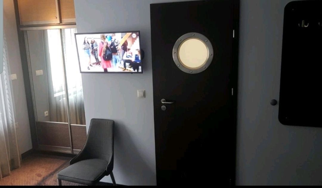 noclegi centrum Poznan pokòj z łazienką 2 osobowy