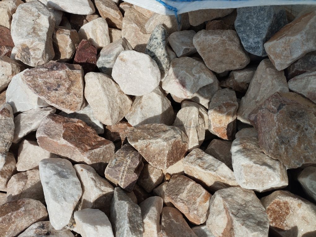 Grysy Łupek Kamień Gabionowy Granit  Kostka