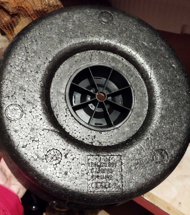 Бокс для інструментів Audi