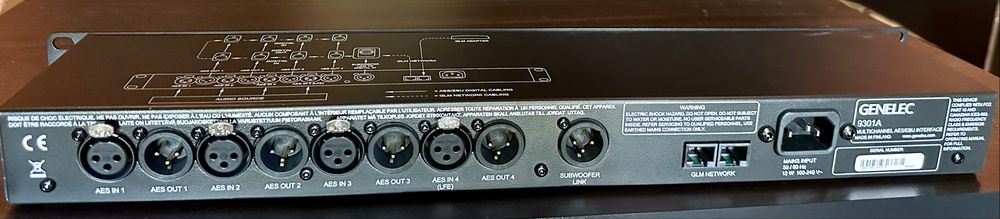 Genelec 9301A - interface AES/EBU