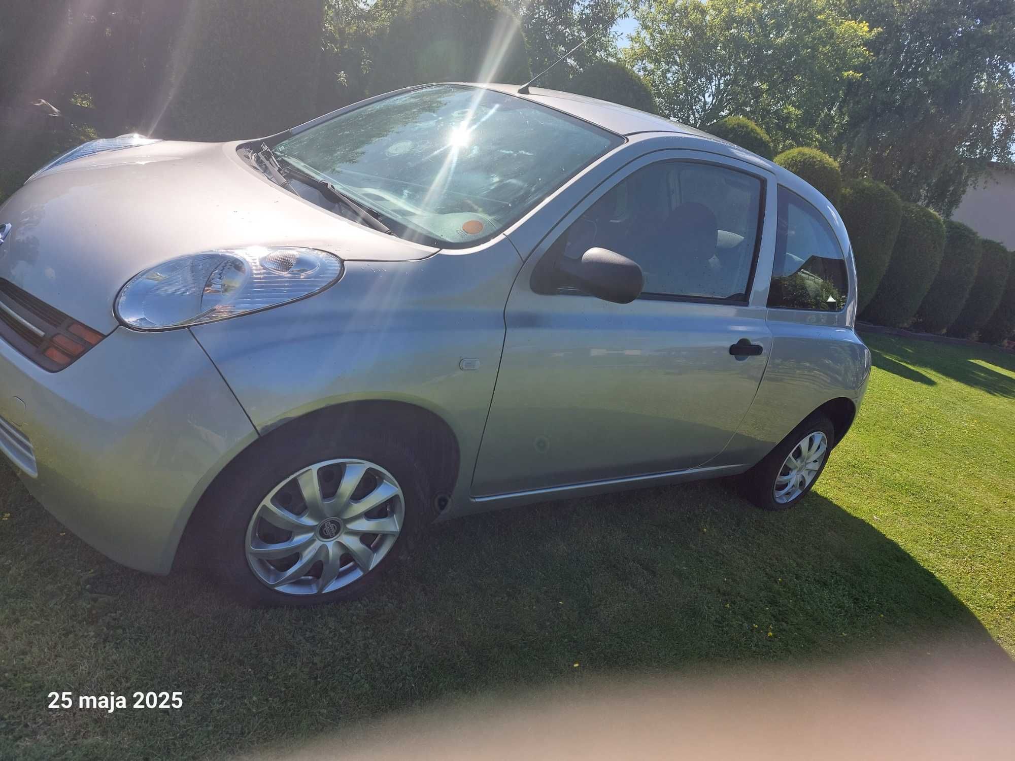 Nissan Micra 2004 Strumień