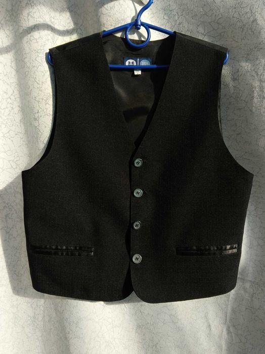 Жилет чорний та Піджак синій шкільний фірми "Юність"