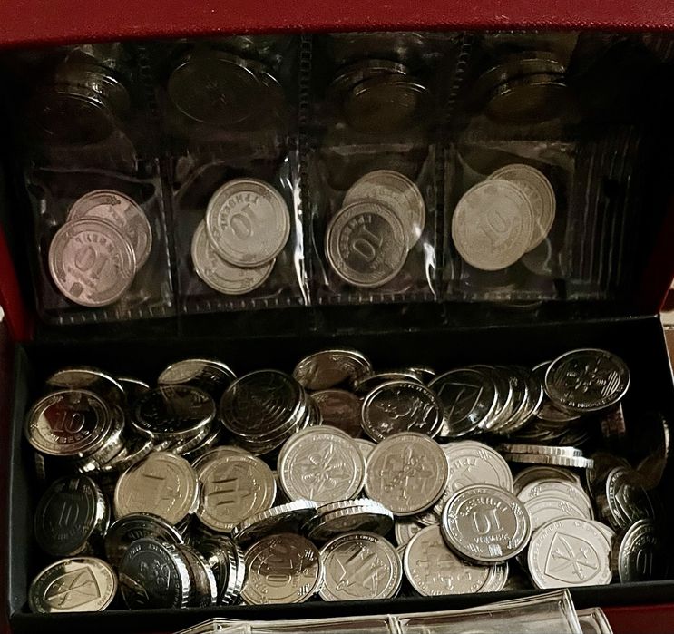 Монети Украіни. 350 штук. Ціна вказана за всі.