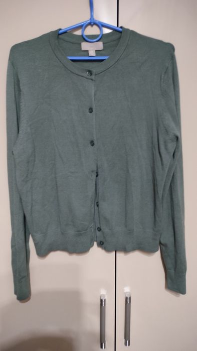 Sweterek do zapinania