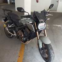 Honda CB650R(3.700km/Extras)