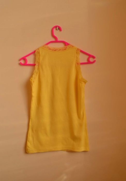 Żółty top podkoszulka z koronką Esmara