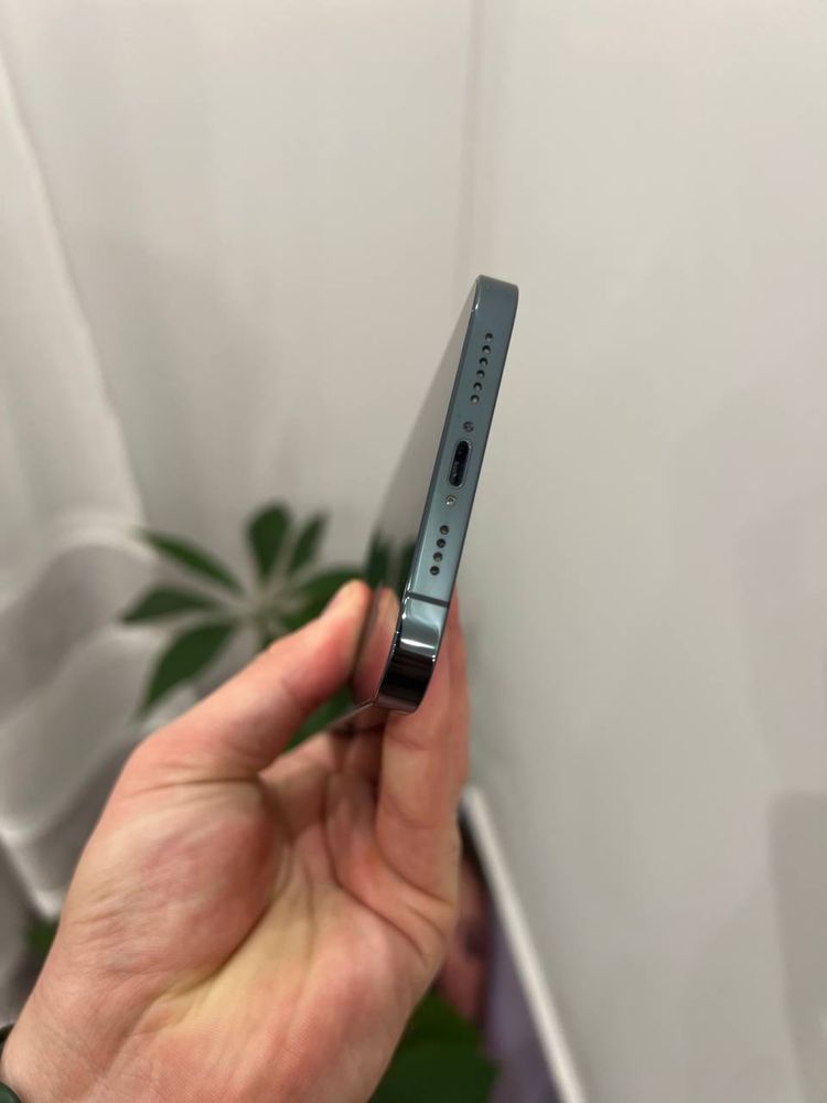 Iphone 12 Pro Max на 512 gb Неверлок