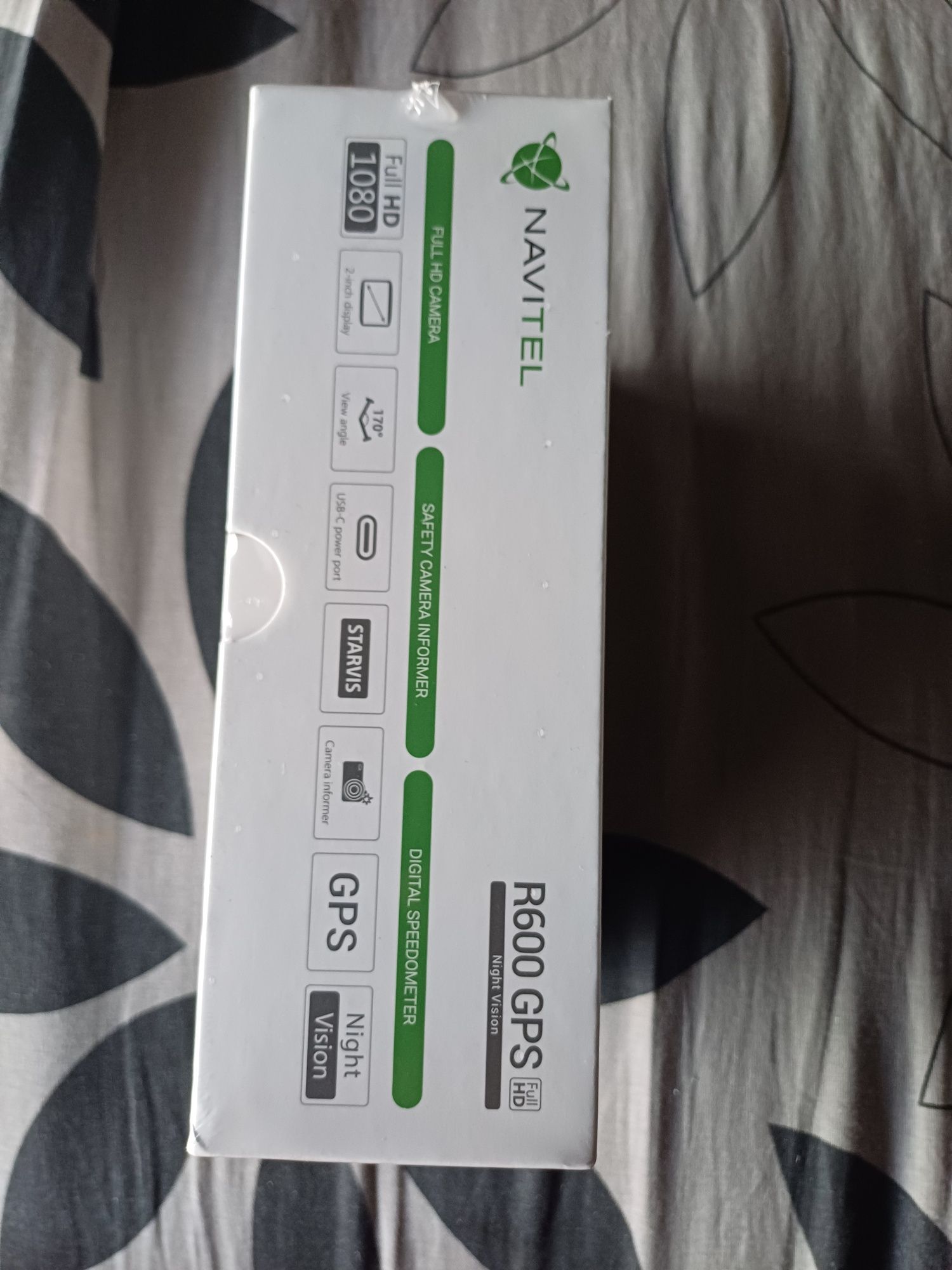 Wideorejestrator Navitel r600GPS nowy