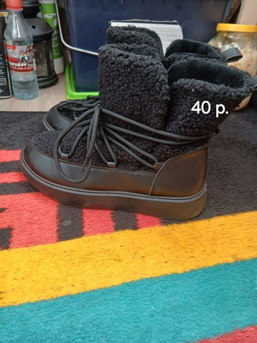 Продам зимние ботинки