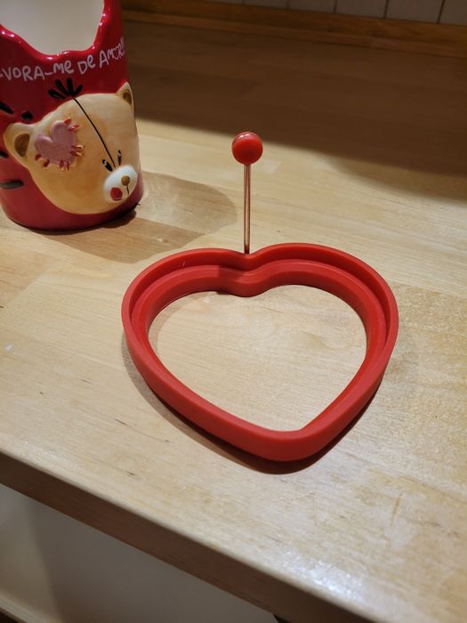 Caneca urso e molde de panquecas coração,  São Valentim