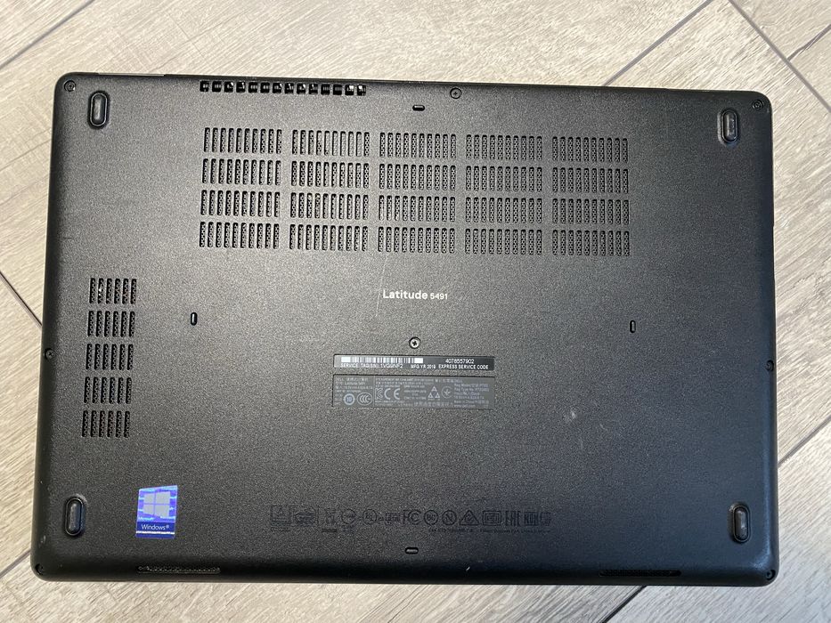 Dell 5491 i5-8400H/16/256/GeForce MX130/14 FHD ips