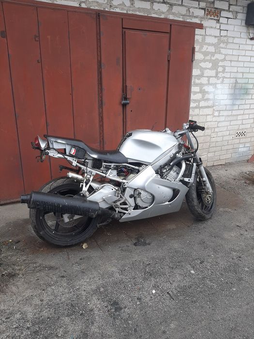 Продам Honda cbr600 f3