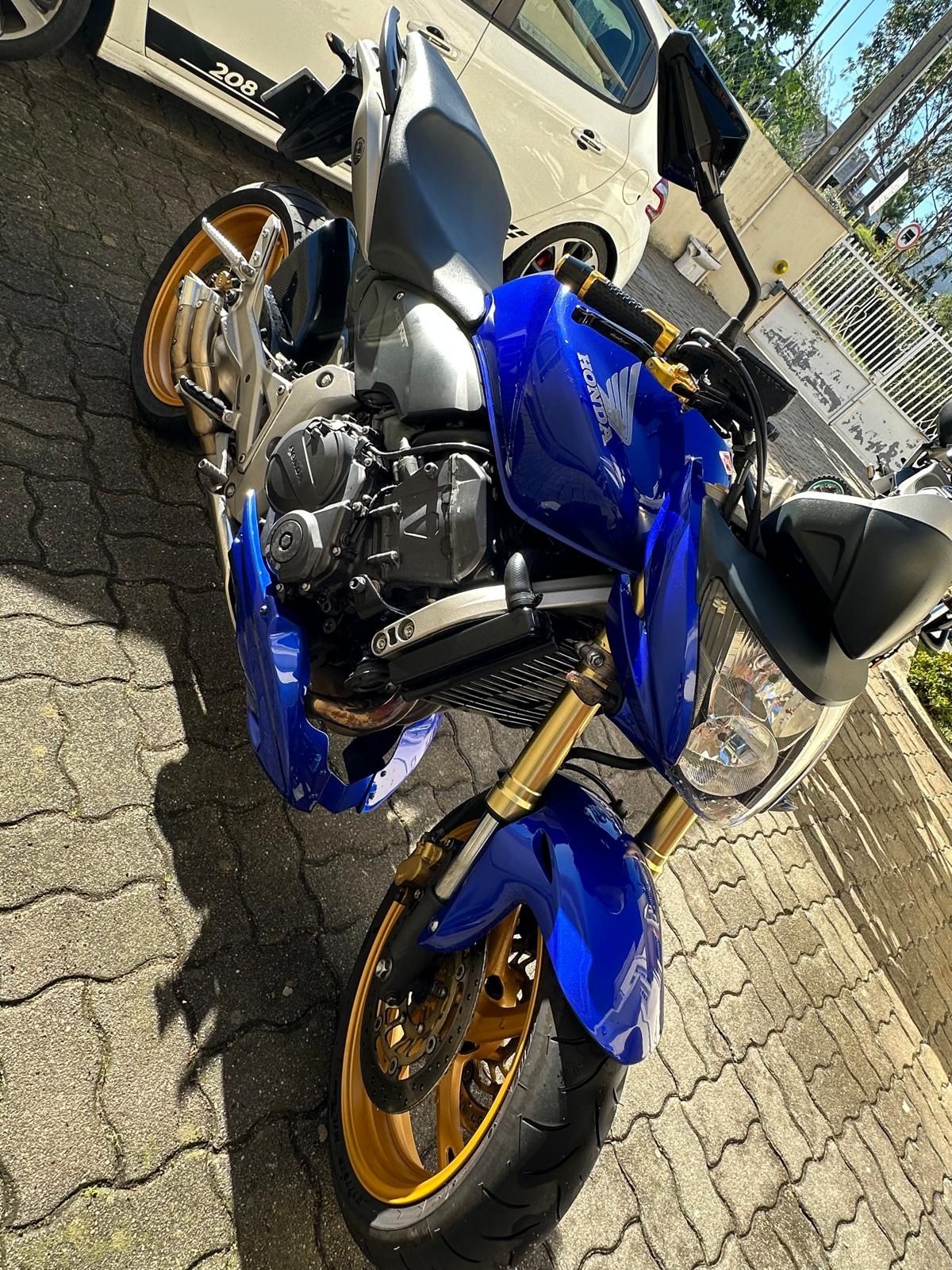Honda hornet 600
