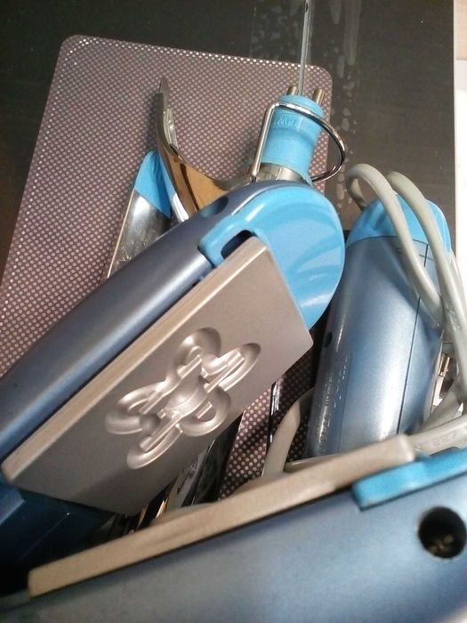 набор для укладки волос Vitek VT-1349 B Veronika (щипцы для завивки)