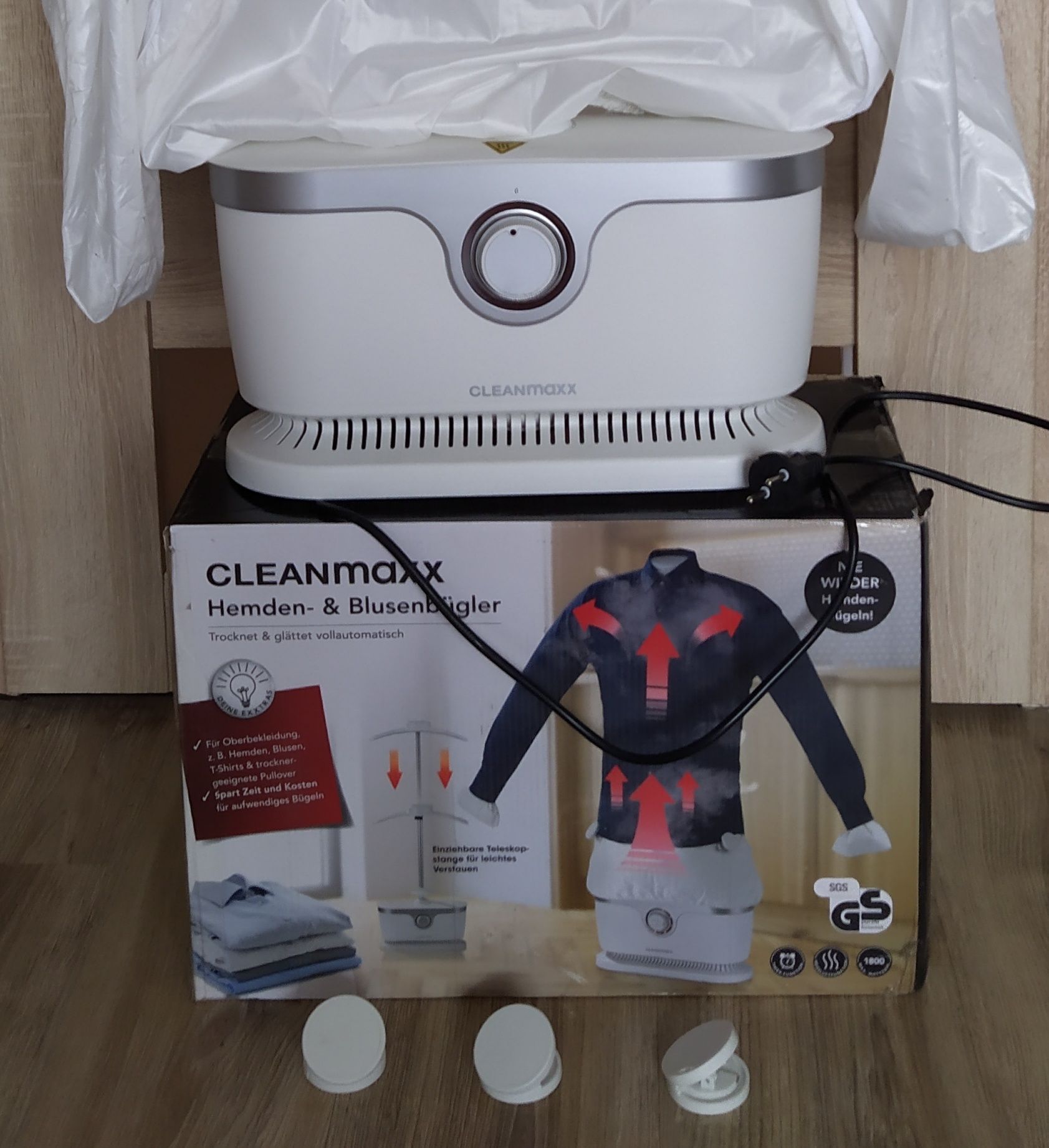 Urządzenia do suszenia i prasowania bluzek koszul Cleanmaxx