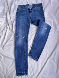 Jeansy skinny jeans obcisłe ZARA niebieskie z przetarciami