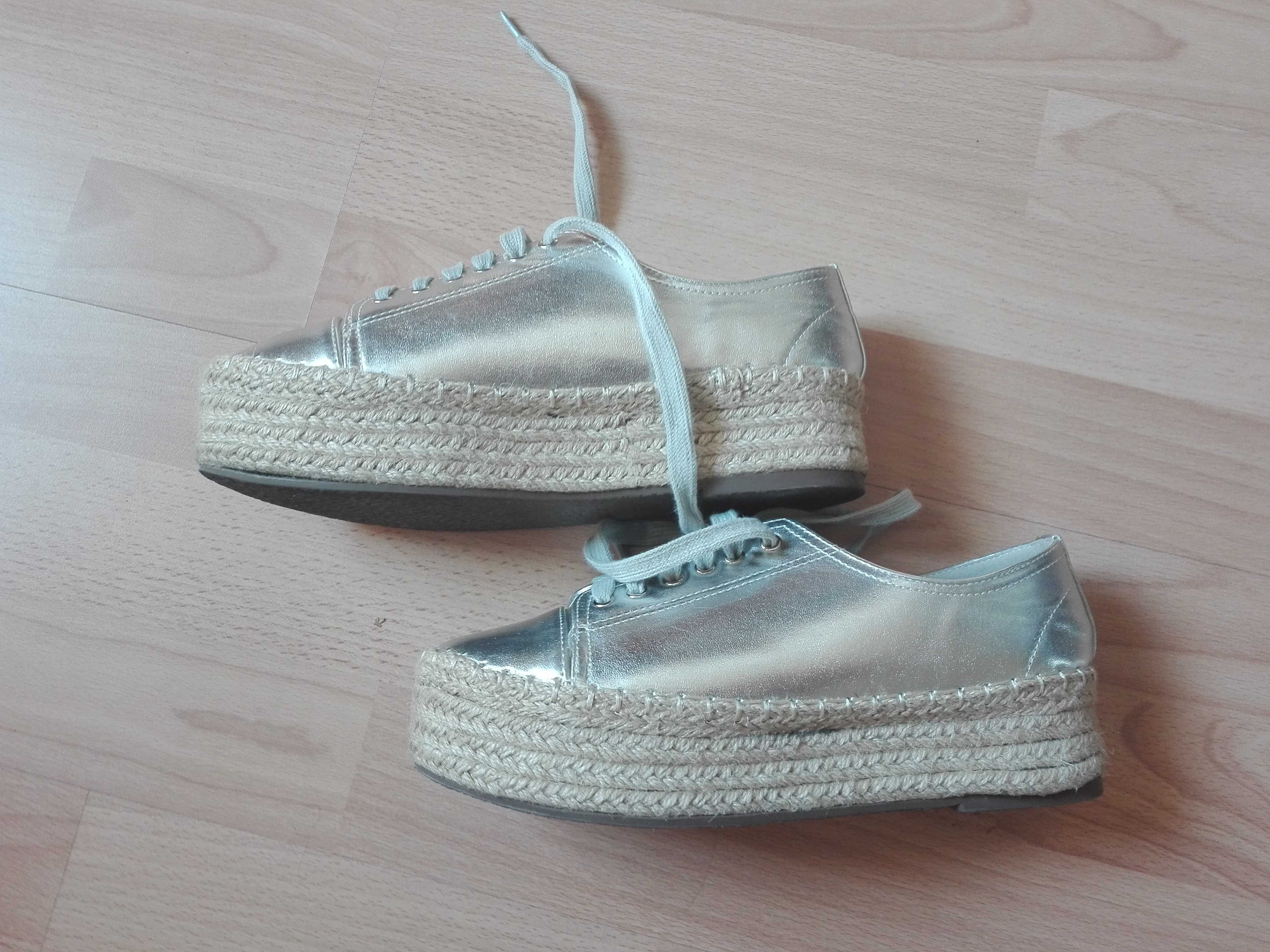 Srebrne espadryle na platformie rozm. 37