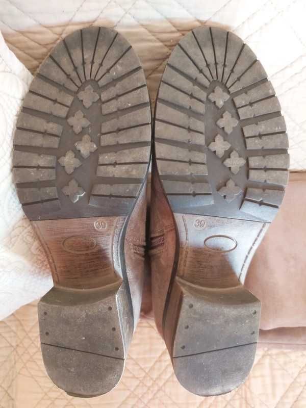 Botas castanhas cano alto da Berluskas - tamanho 39