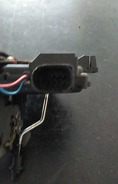 Fechadura / fecho porta trás esquerdo AUDI A6 (4B2, C5)