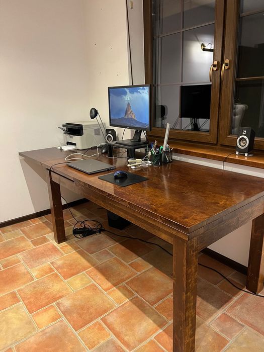 Stół drewniany rozkladany