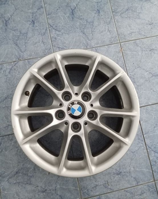 4 jantes 16"originais BMW com centros e válvulas impecáveis s/ empenos