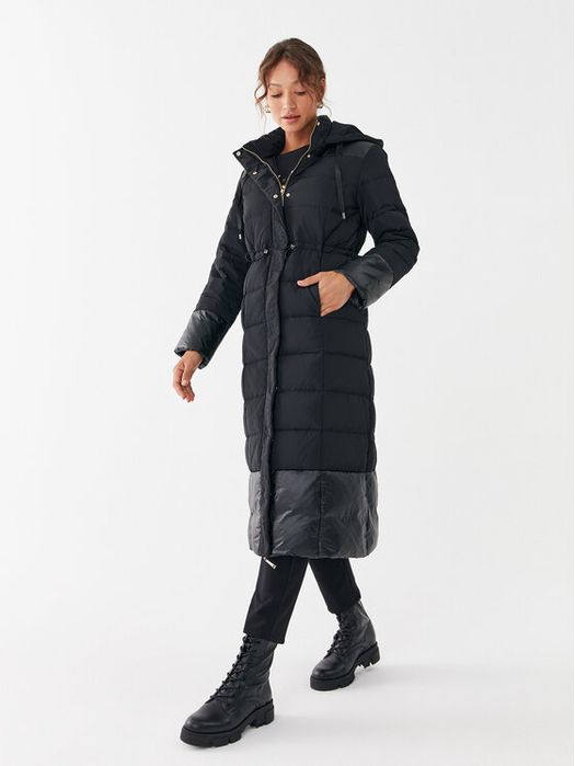 Płaszcz czarny puchowy Liu Jo M