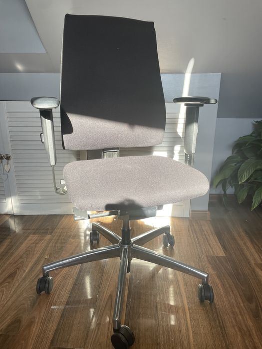Krzesło biurowe /biurkowe
