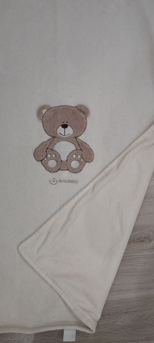 Ciepły miękki dwustronny kocyk niemowlęcy bobobaby pluszowy miś 75x100