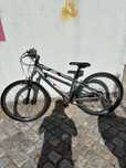Bicicleta btt usada com pouco a arranjar