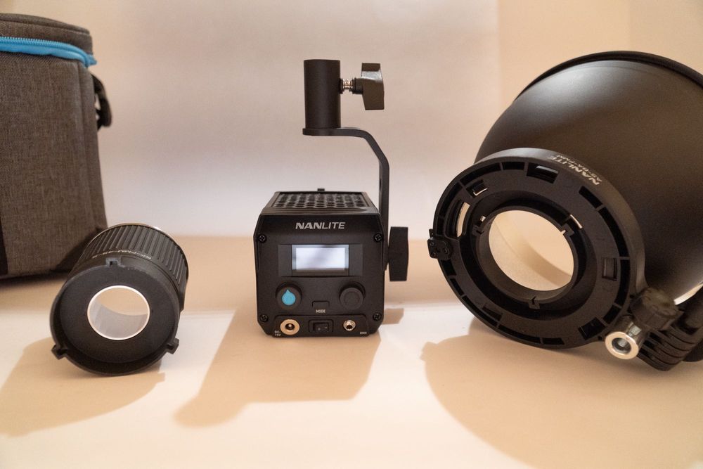 Lampa LED Nanlite Forza 60B II Bi-Color + Dodatki