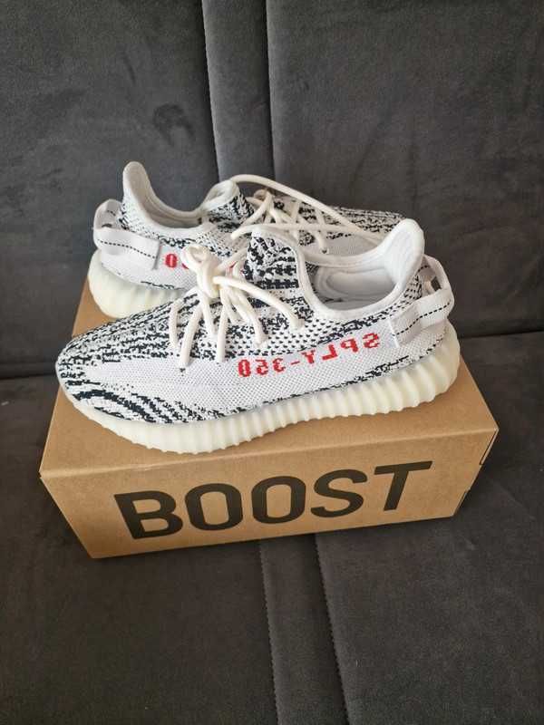 Buty adidasYeezy 350 V2 Zebra sportowe rozmiar.43