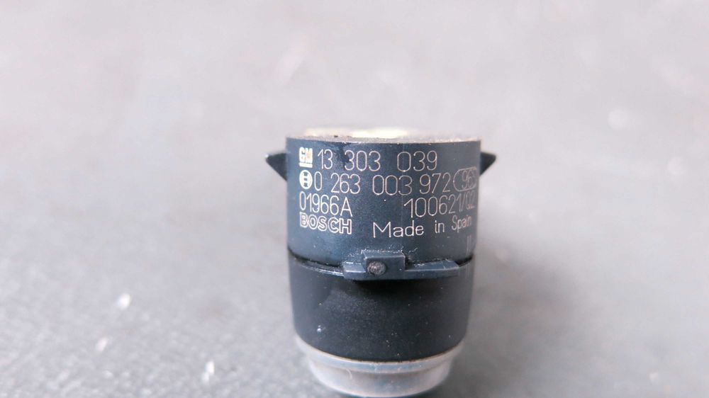 Opel Corsa D czujnik parkowania tył PDC Z168