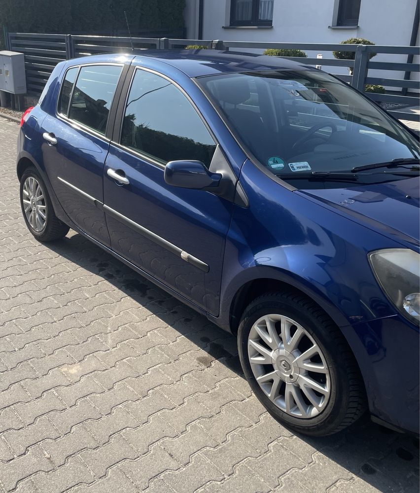 Renault Clio III 1.6 benzyna