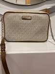 Mala tiracol Michaelkors