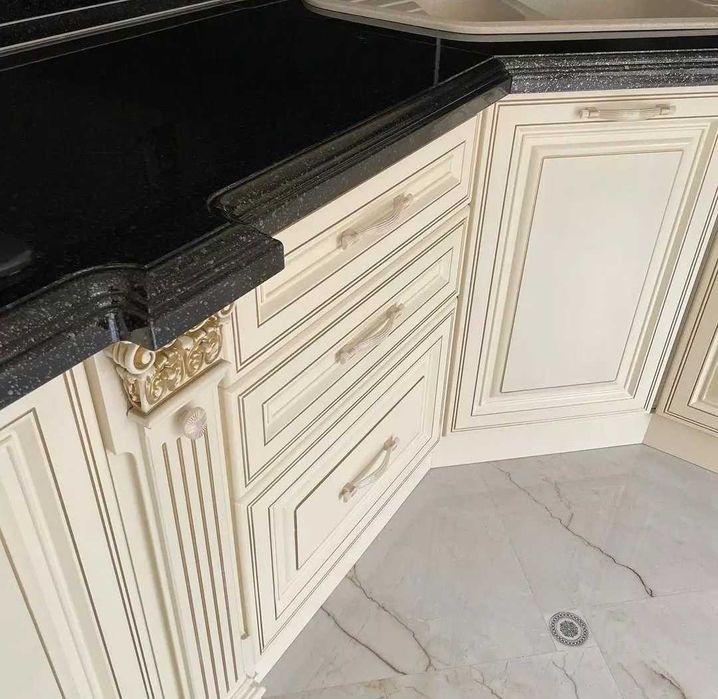 Продам кухонні угловий гарнітур