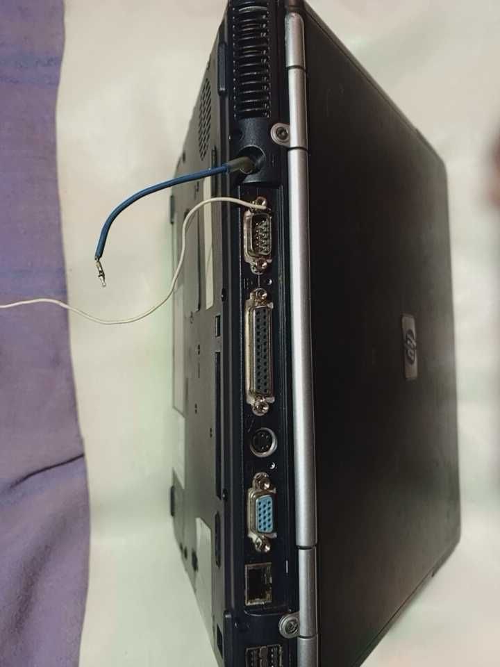 Ноутбук HP Compaq nc6000  (LPT, DB-25, (RS-232) - DB-9) (FR).