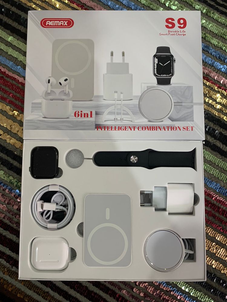 kit smartwatch , fones e carregador