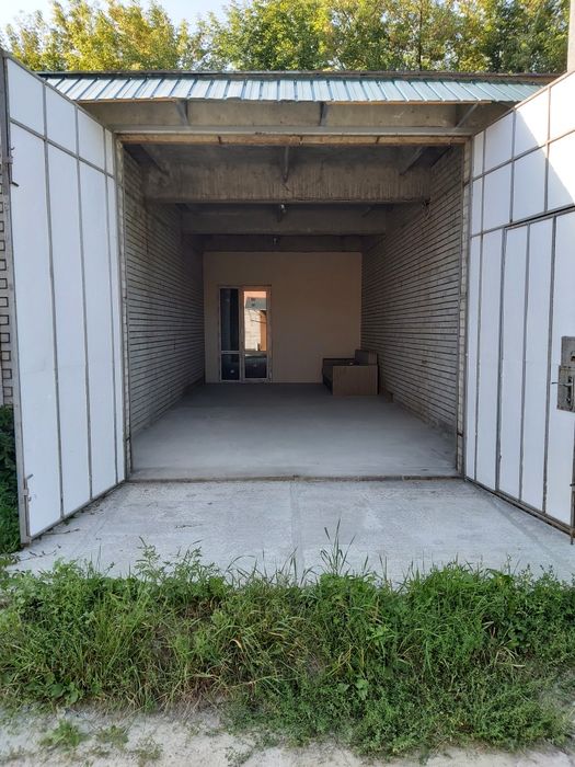 Продам два новых гаража