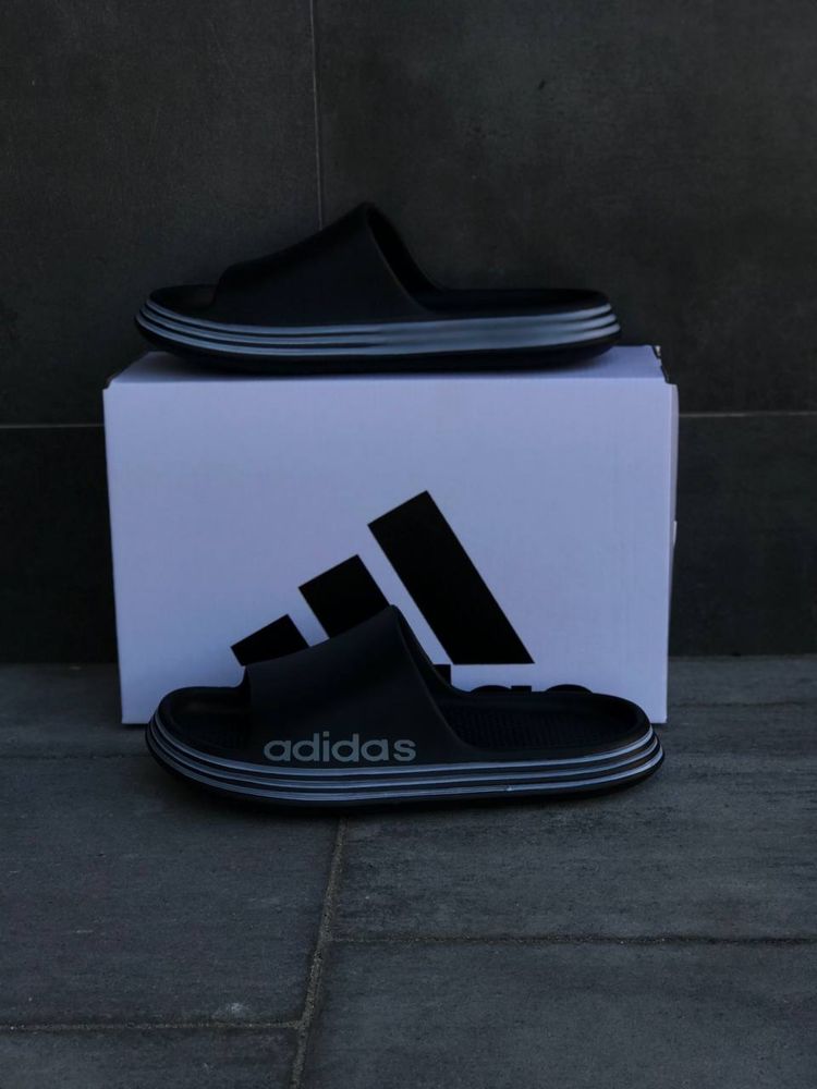 Скпер легкі і зручні шльопанці Adidas Slide / Тапочки Адидас / Адідас