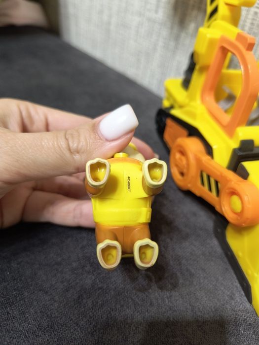 Продам іграшки Кремез і команда