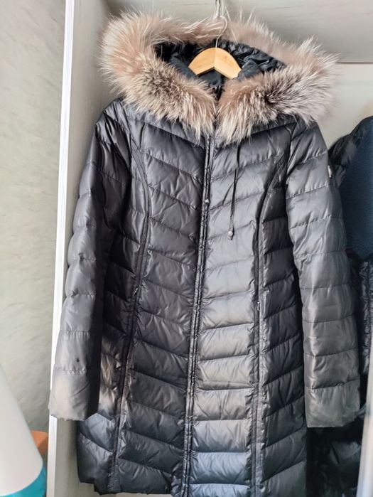 Зимний пуховик с мехом чернобурки