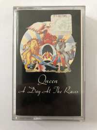 Kaseta QUEEN A day at the races / Parlophone 1993